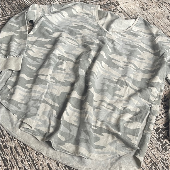 Z Supply Tops - Z Supply Camo Long Sleeve Tee - Gray and Cream